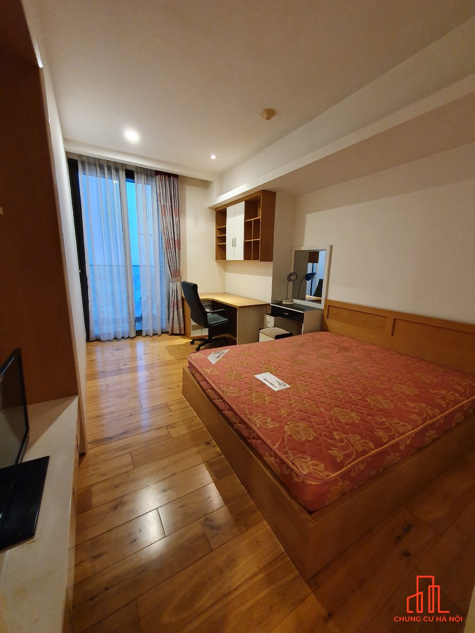 Cho thuê căn hộ 2PN đẹp tại Indochina Plaza, 21,5 triệu, 93m2, Cầu Giấy, Hà Nội